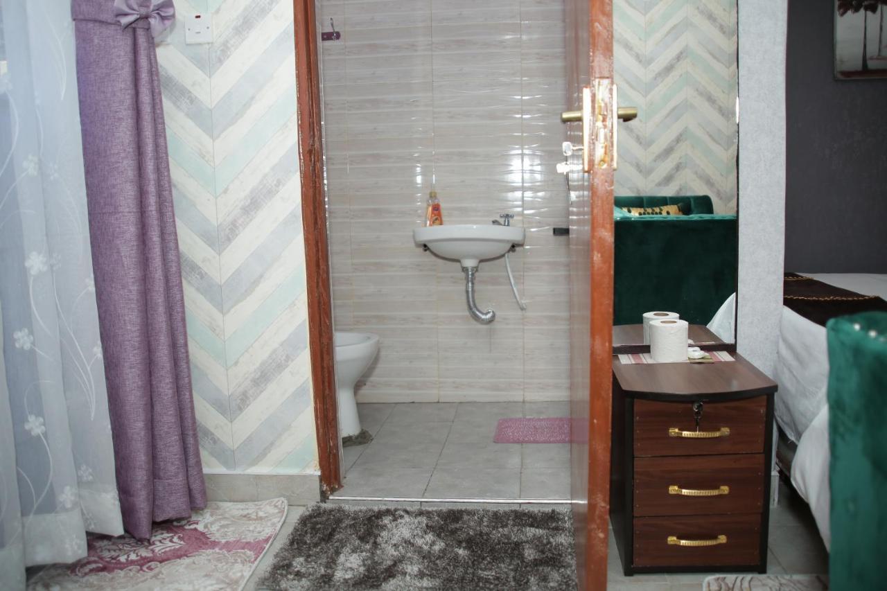 Little Nile Studio Homestays Nakuru City Экстерьер фото